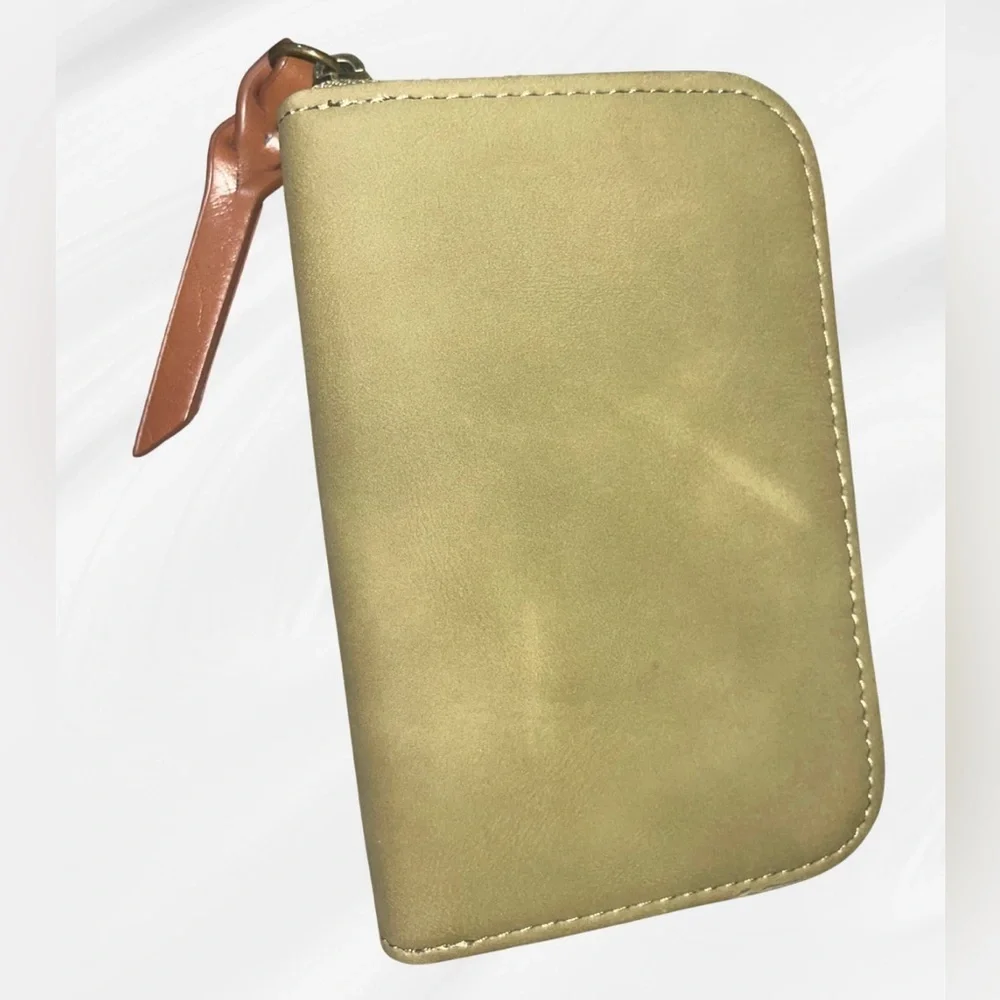 NWOT! Universal Thread Olive Green Zip-Around Wallet - Picture 2 of 8